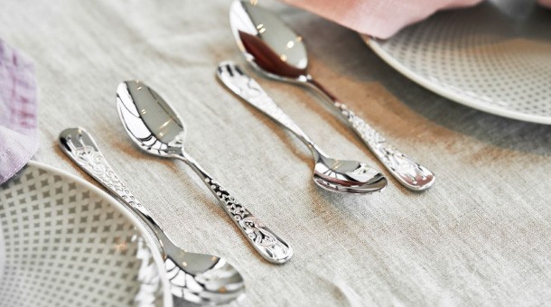 Apparecchiare la tavola: la guida per disporre le posate nel modo giusto