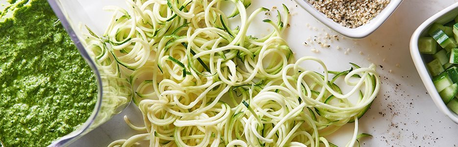 Zoodles cu sos pesto de broccoli by KitchenAid