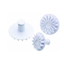 3-piece set for decorating cakes – made by Kitchen Craft