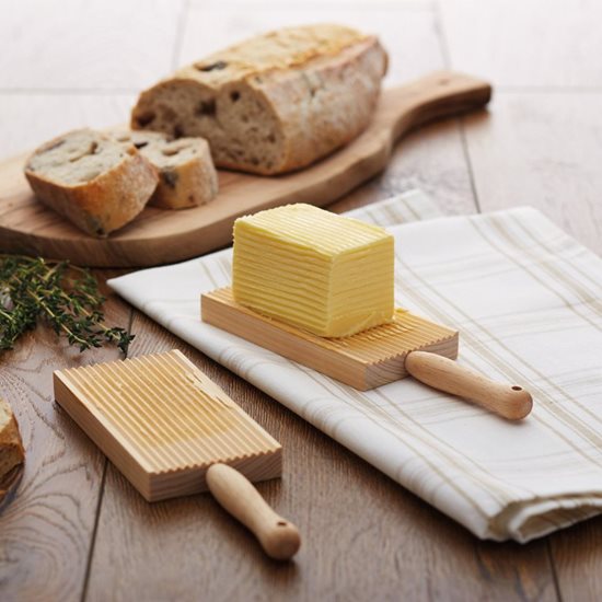 Wooden spatula for butter and gnocchi - by Kitchen Craft