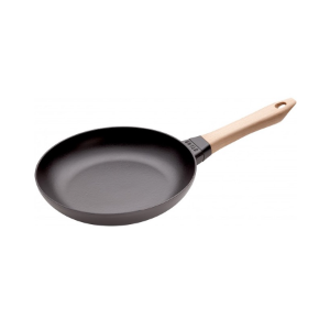 Cast iron frying pan, with wooden handle, 24 cm - Staub