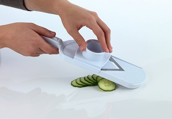 Utensil for slicing vegetables and fruits - by Kitchen Craft