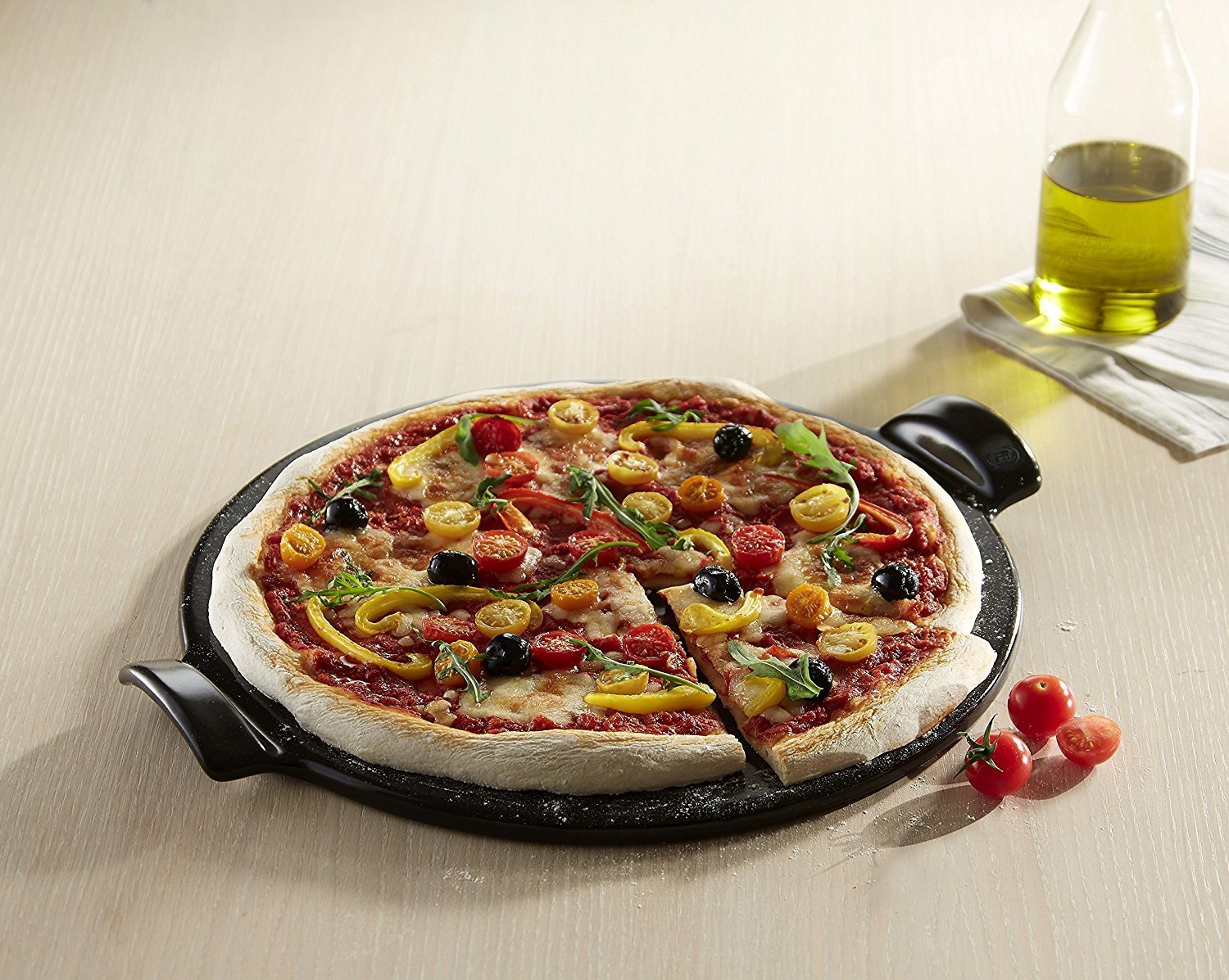 Pizza tray, ceramic, 36.5 cm, Burgundy - Emile Henry