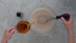 Habverő, 28 cm, rozsdamentes acél - OXO