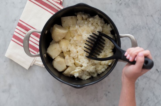 Manual potato masher, 28 cm, nylon - OXO