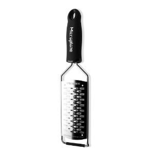 30.5 x 6.5 cm julienne grater made of stainless steel - Microplane brand