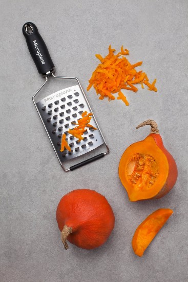 30.5 cm x 10 cm coarse grater made of stainless steel  - Microplane brand