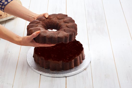 Špeciálne tvarovaná forma na tortu, 28 cm, uhlíková oceľ - od Kitchen Craft