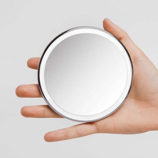 Vreckové zrkadlo na líčenie, so senzorom, 10,4 cm, Silver - značka "simplehuman".