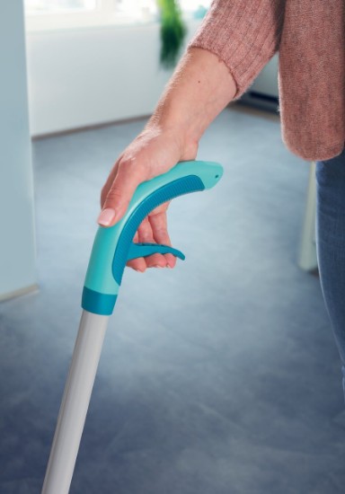 "Easy Spray XL" flat mop – Leifheit