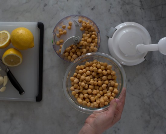 Gléas le haghaidh grating, chopping, mashing - OXO