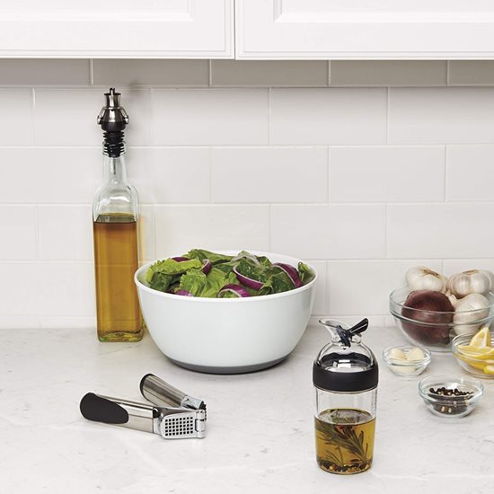 Shaker for salad dressings, 240 ml - OXO