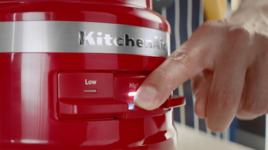 Küchenmaschine, 2,1 l, 250 W, Farbe "Empire Red" - Marke KitchenAid