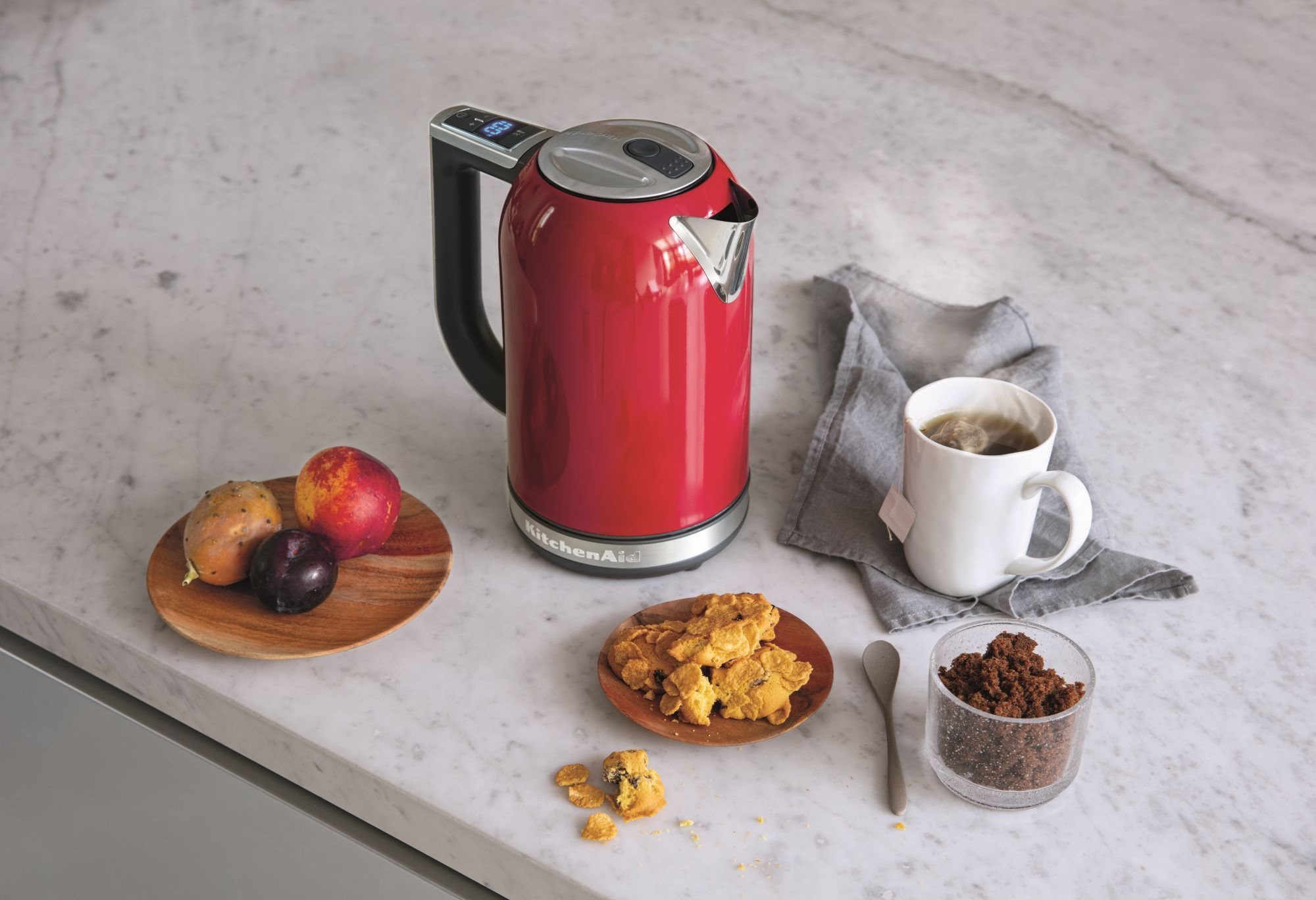 Electric Kettle (Empire Red), KitchenAid