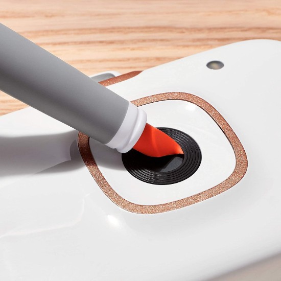 Double-ended brush for cleaning electronic components - OXO