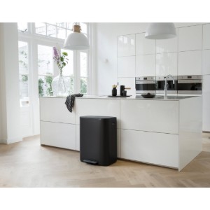 Bruscar "Bo" le pedal, 60 L, Matt Black - Brabantia