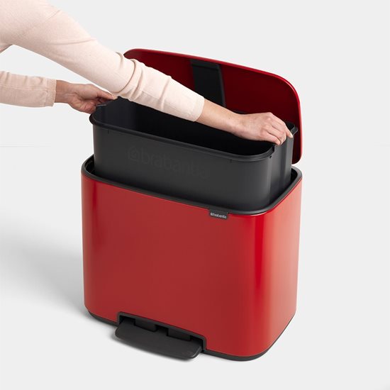 Cubo de basura "Bo" con pedal, acero inoxidable, 36 L, <<Rojo Pasión>> - Brabantia