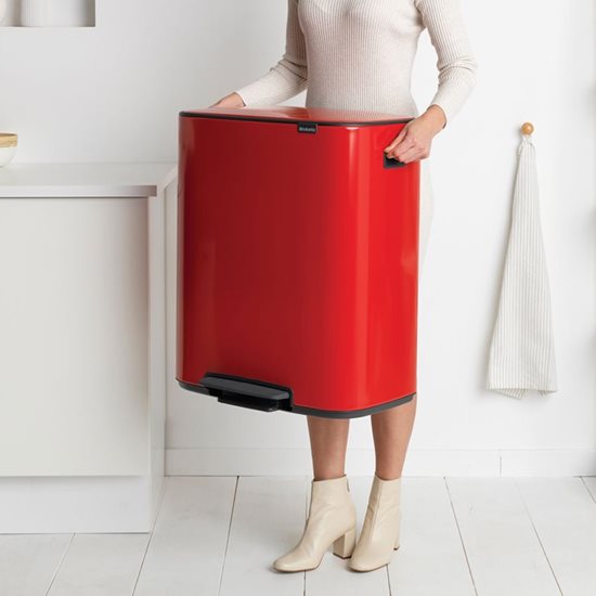 Bosca bruscair "Bo" le pedal, cruach dhosmálta, 60 L, <<Paisean Dearg>> - Brabantia