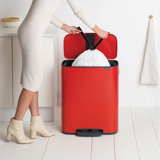 Poubelle "Bo" à pédale, inox, 60 L, <<Passion Red>> - Brabantia