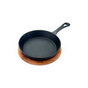 Frigideira de ferro fundido, 20 cm, com suporte de madeira - marca LAVA
