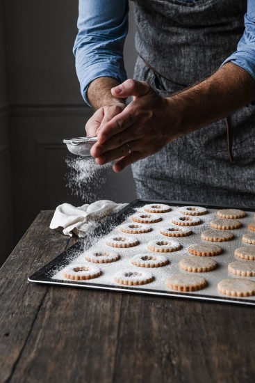 Baking tray with perforations, 40 x 30 cm, aluminum - "de Buyer" brand