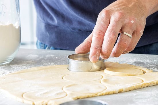 Round pastry cutter, 7.5 cm - Kitchen Craft