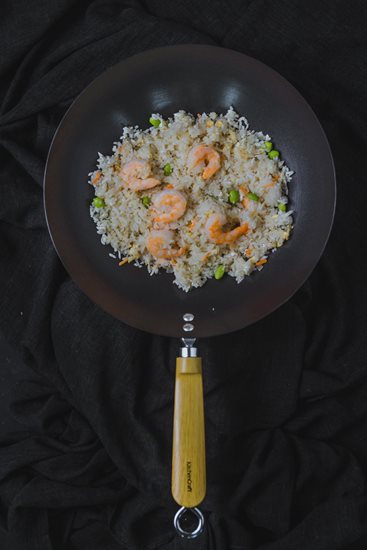 Wok serpenyő fa nyéllel, 30 cm, szénacél - a Kitchen Craft márkától