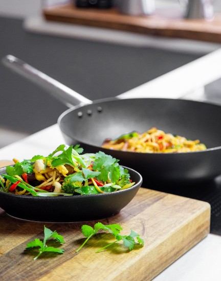 Padella wok, 24 cm, acciaio al carbonio - di Kitchen Craft