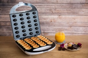 Walnut-shaped cookie maker, for filling 12 cookies, 1400W - Zokura