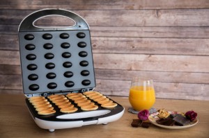 Walnut-shaped cookie maker, for filling 12 cookies, 1400W - Zokura