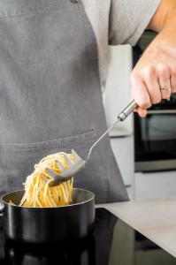 Karote makaroniem, 32 cm, nerūsējošais tērauds - no Kitchen Craft