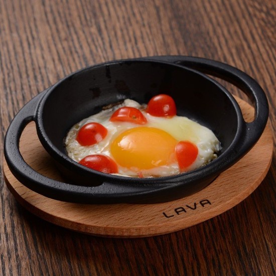 Cast iron dish, 12 cm, with wooden stand - LAVA brand