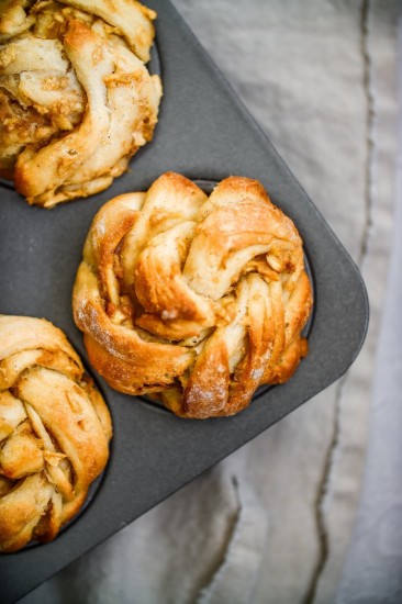 Muffin tray, 35 x 27 cm, steel - by Kitchen Craft