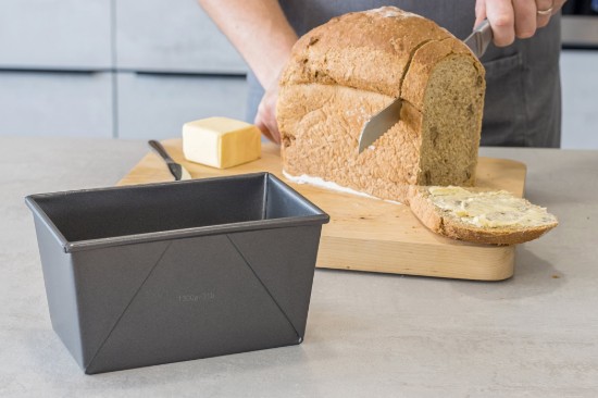 Trej tal-ħobż fond, 21.5 x 13 cm, azzar - minn Kitchen Craft