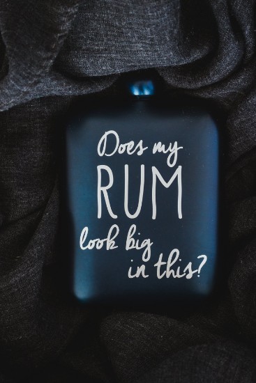 “Does my rum look big in this?” fles voor alcoholische dranken, 175 ml, “BarCraft” range – Kitchen Craft