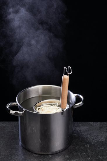 Passatur tal-noodle b'manku tal-injam, 16 ċm - minn Kitchen Craft