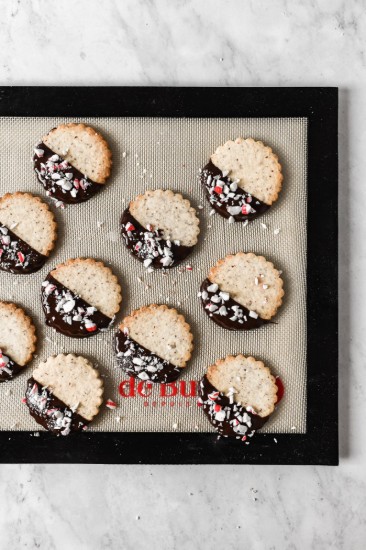 Σετ φόρμες κοπής ζαχαροπλαστικής 9 τεμαχίων με στρογγυλά αυλάκια, πολυαμίδιο - de Buyer