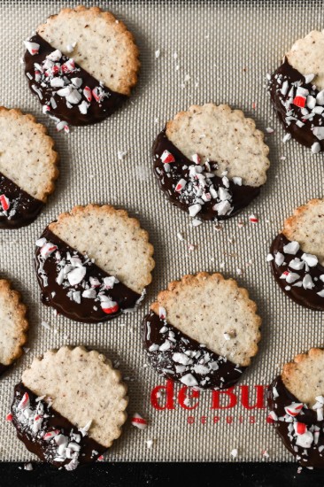 Σετ φόρμες κοπής ζαχαροπλαστικής 9 τεμαχίων με στρογγυλά αυλάκια, πολυαμίδιο - de Buyer