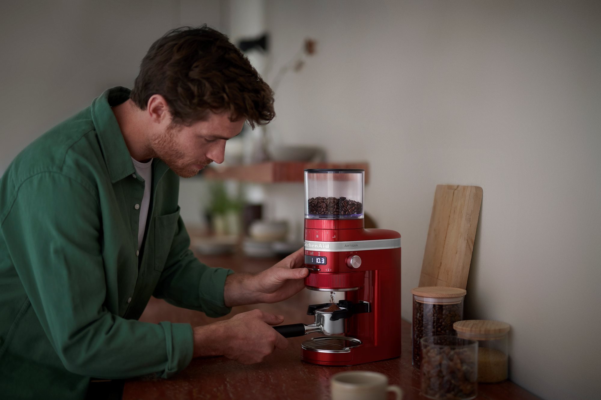 Artisan electric coffee grinder, Almond Cream color