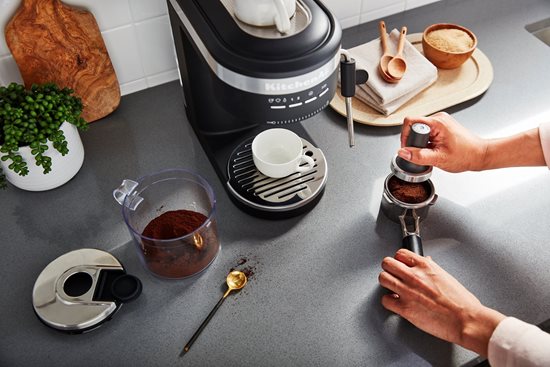 "Artisan" elektrisk espressomaskine, 1470W, "Matte Black" farve - KitchenAid mærke