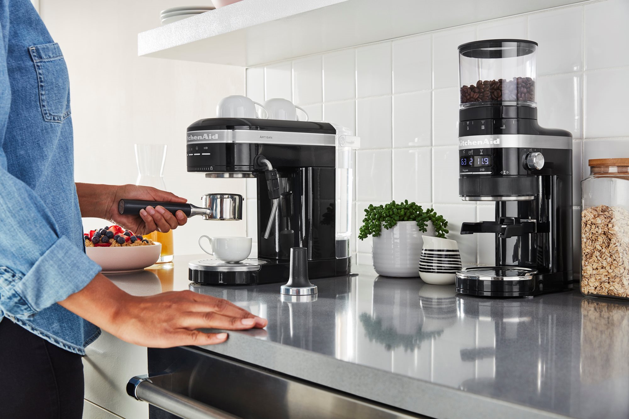 Artisan electric coffee grinder, Matte Black - KitchenAid