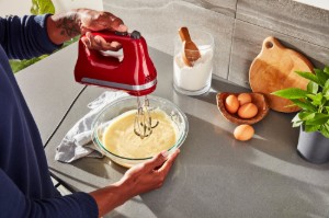 6-rýchlostný ručný mixér, 60W, Empire Red - KitchenAid