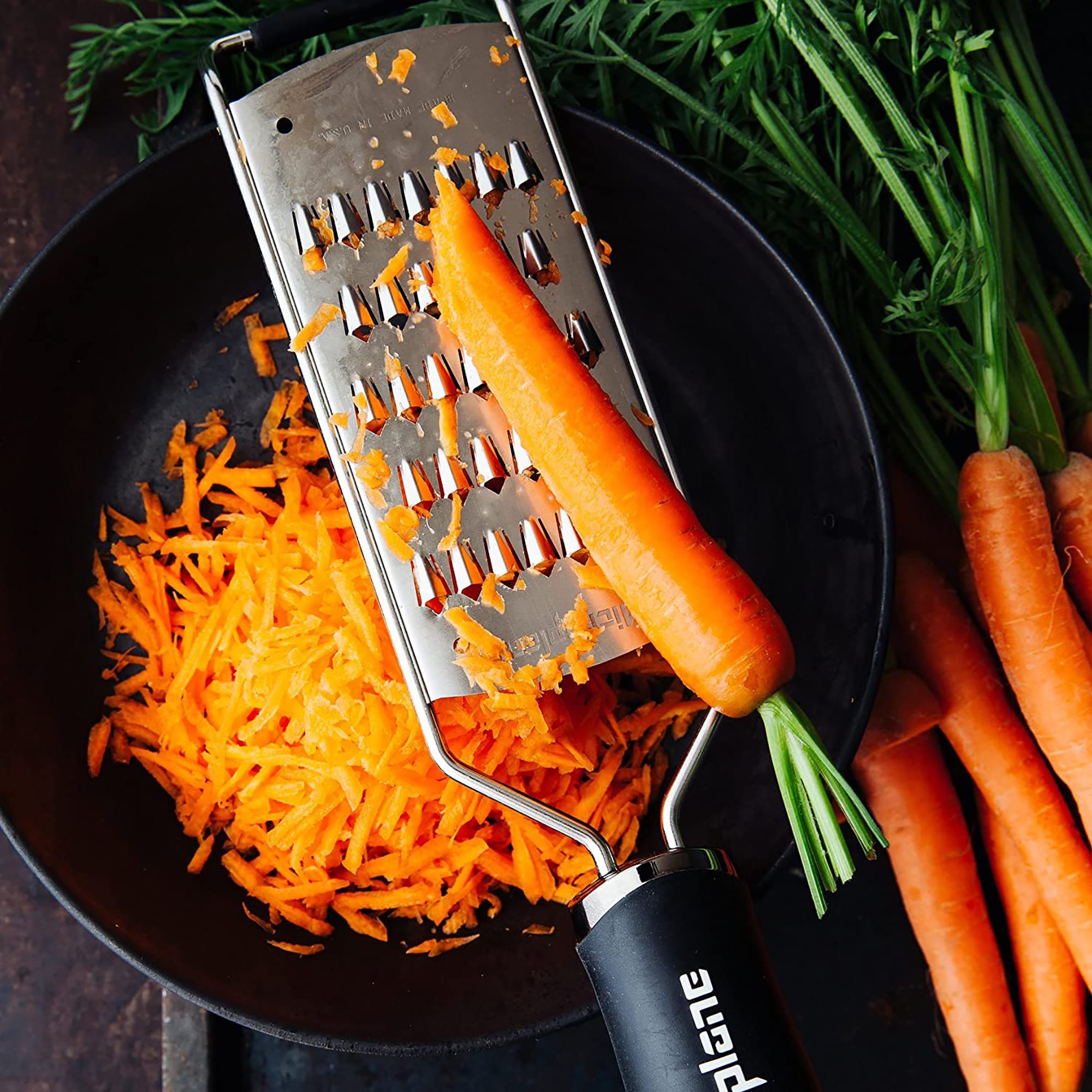 Râpe Microplane Gourmet en acier inox spéciale carottes