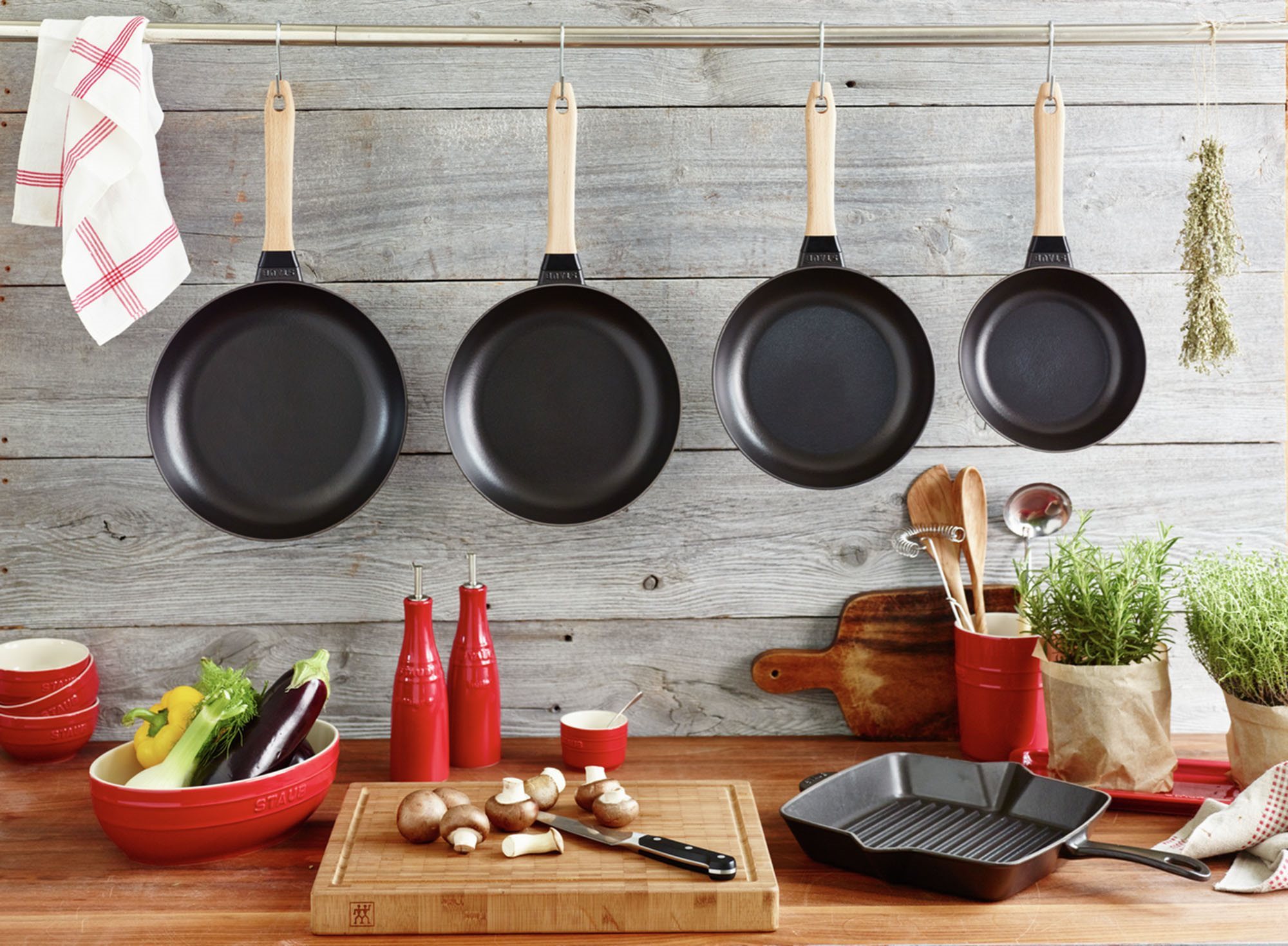  STAUB Cast Iron Frying Pan, Grey, 34 cm: Home & Kitchen