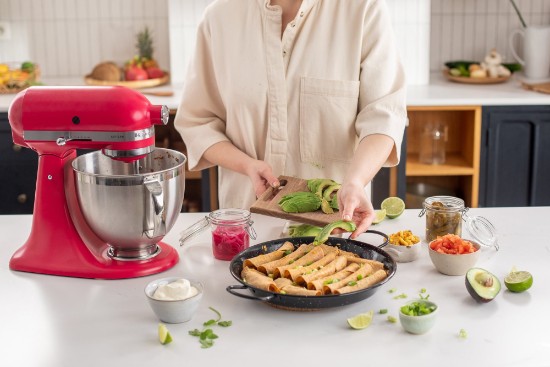 Stoječi mešalnik s posodo 4,7 L, Artisan, model 195, Hibiscus - KitchenAid