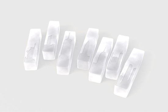 Ice cube tray for water bottles, 19.5 x 11.5 cm - Built