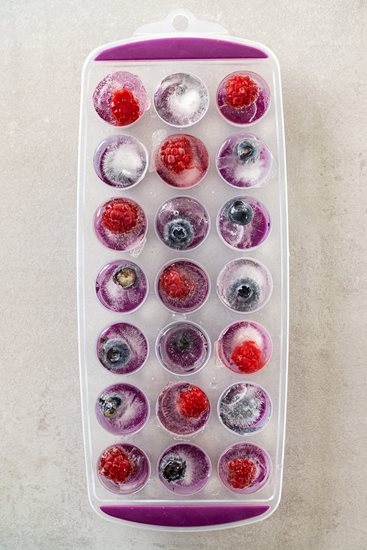 Paplāte ledus kubiņu pagatavošanai, 28 x 12 cm, silikona, violeta - Kitchen Craft