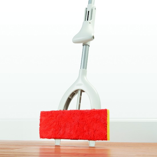 Mop "Butterfly" le squeezer meicniúil - OXO