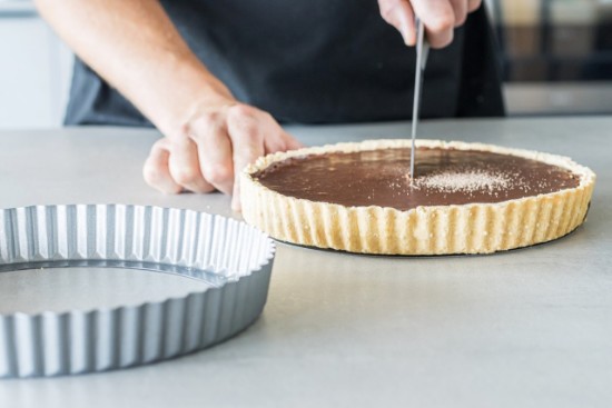 Moule à pâtisserie pour tartelettes, 24,5 cm, en acier - fabriqué par Kitchen Craft