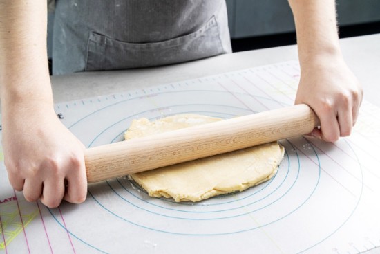 Rolling pin, 40 cm, wood - by Kitchen Craft